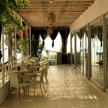 Bisera فندق إيرديك