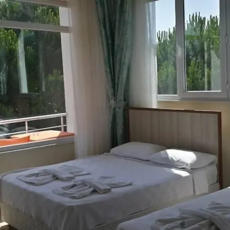 Bisera فندق إيرديك